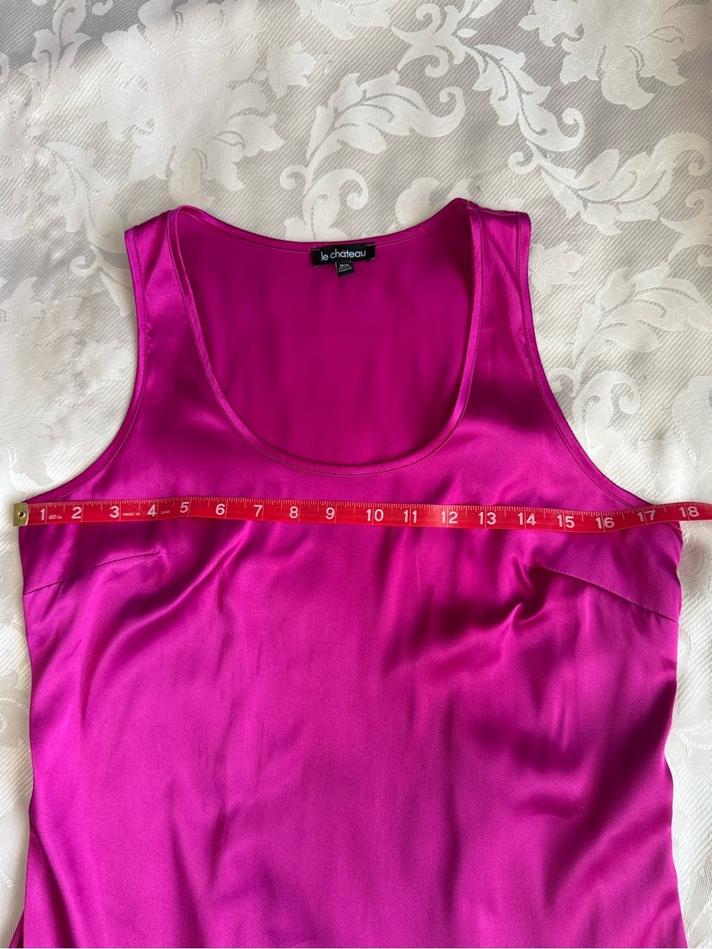 Le Château Fuchsia Satin Sleeveless Blouse Size Medium Made in Canada Barbiecore - Picture 6 of 10